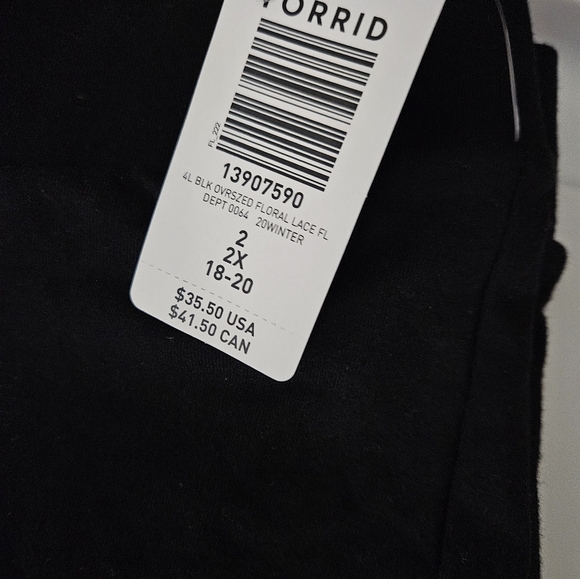 Torrid black signature waist lace leggings size 2 - Picture 5 of 6